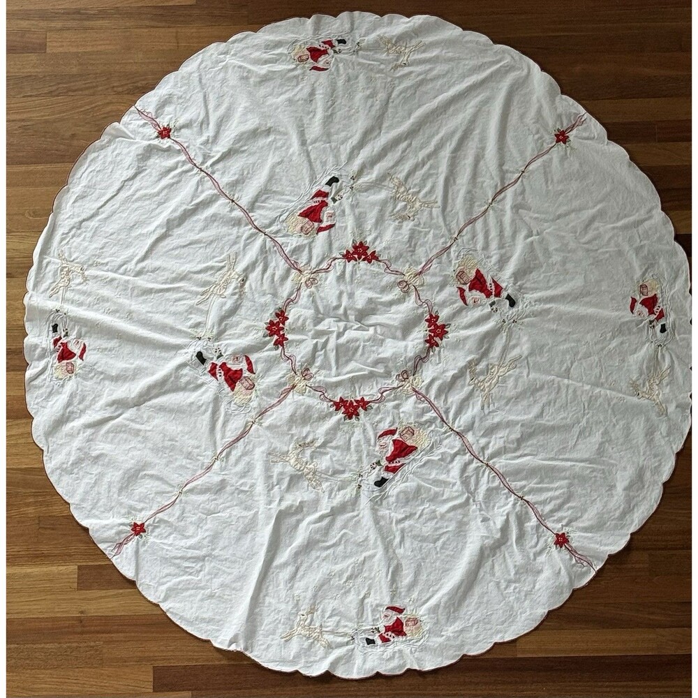 Vintage Embroidered Christmas Santa Round Table Cloth 60”